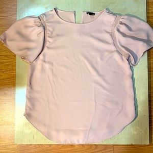Loose fitting muted pink / powder pink top